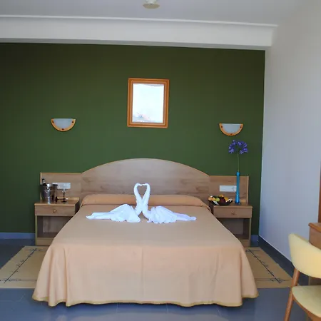 Hotel Brisa Da Lanzada 3*