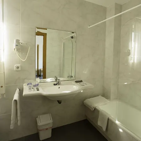 Hotel Brisa Da Lanzada 3*